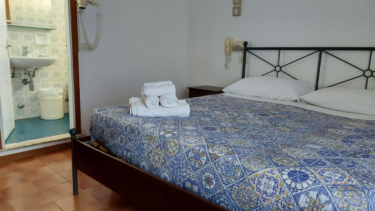 Hotel Brezza Rimini Esterno foto