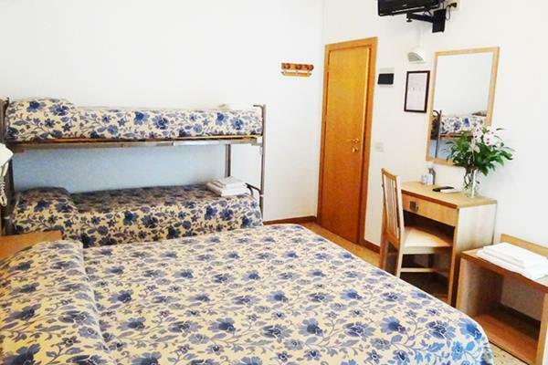 Hotel Brezza Rimini Esterno foto
